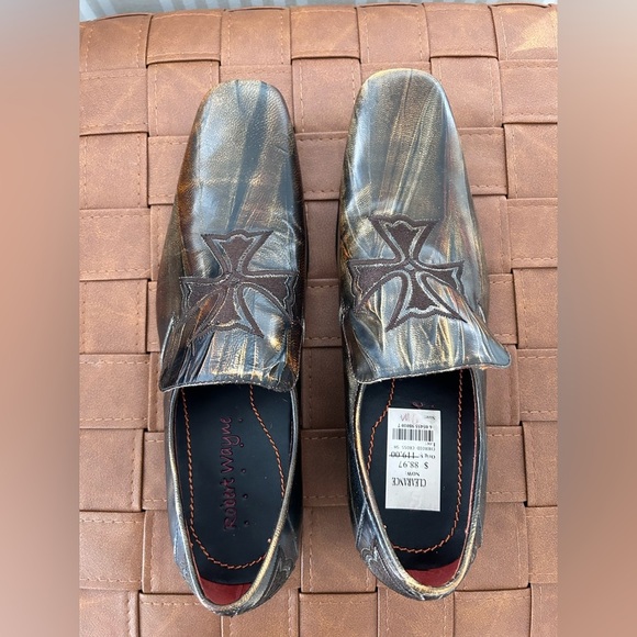 Robert Wayne Other - NWT Robert Wayne Embroidered Cross Brown Leather Slip-On Loafers Men’s Size 7